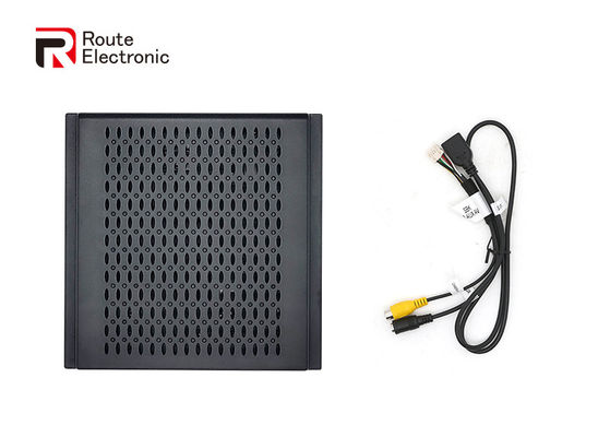 Interfaccia video per auto con sistema Linux Riproduci e plug-in Mercedes Benz